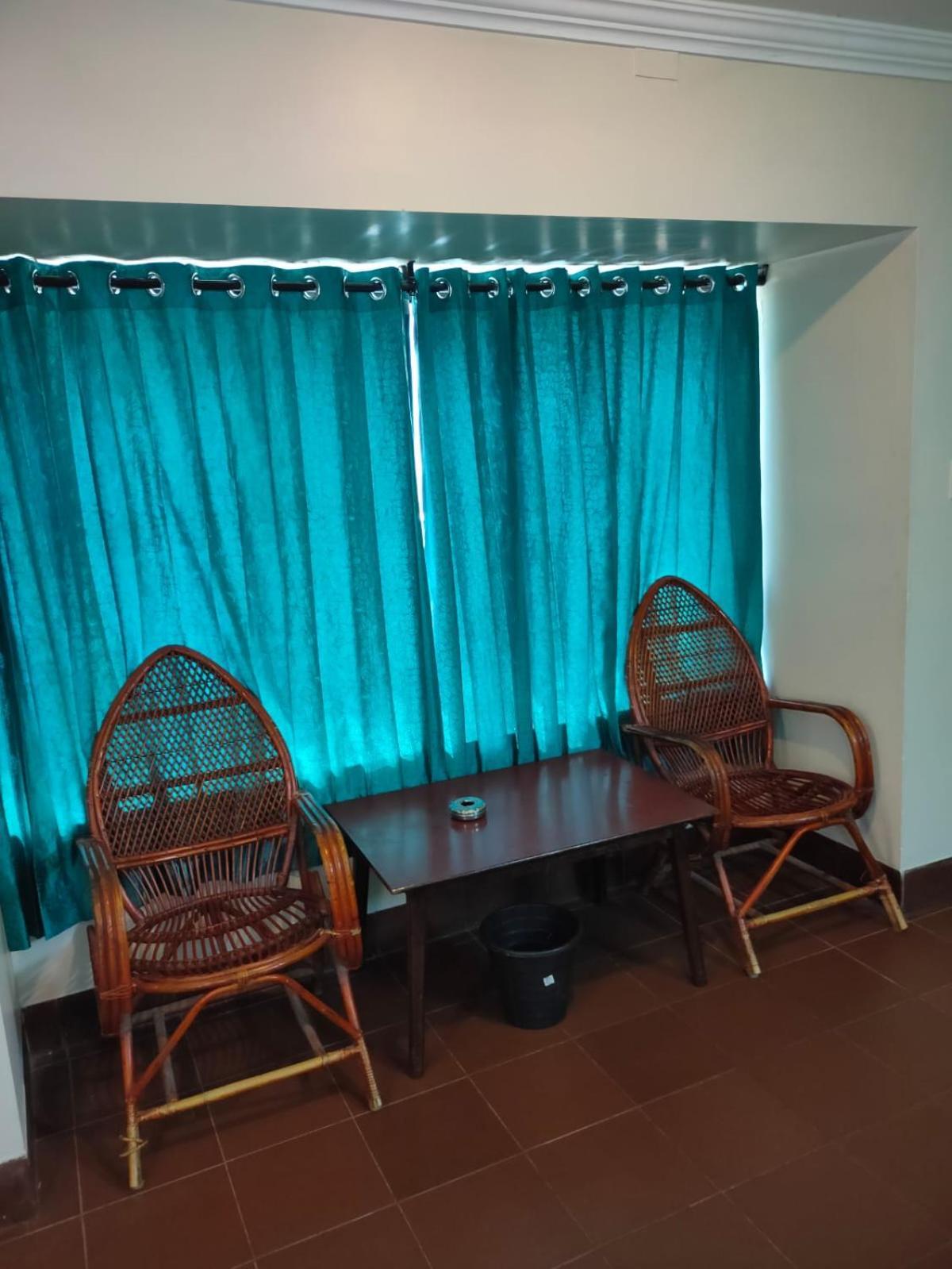Anjana Hotels Theni Esterno foto